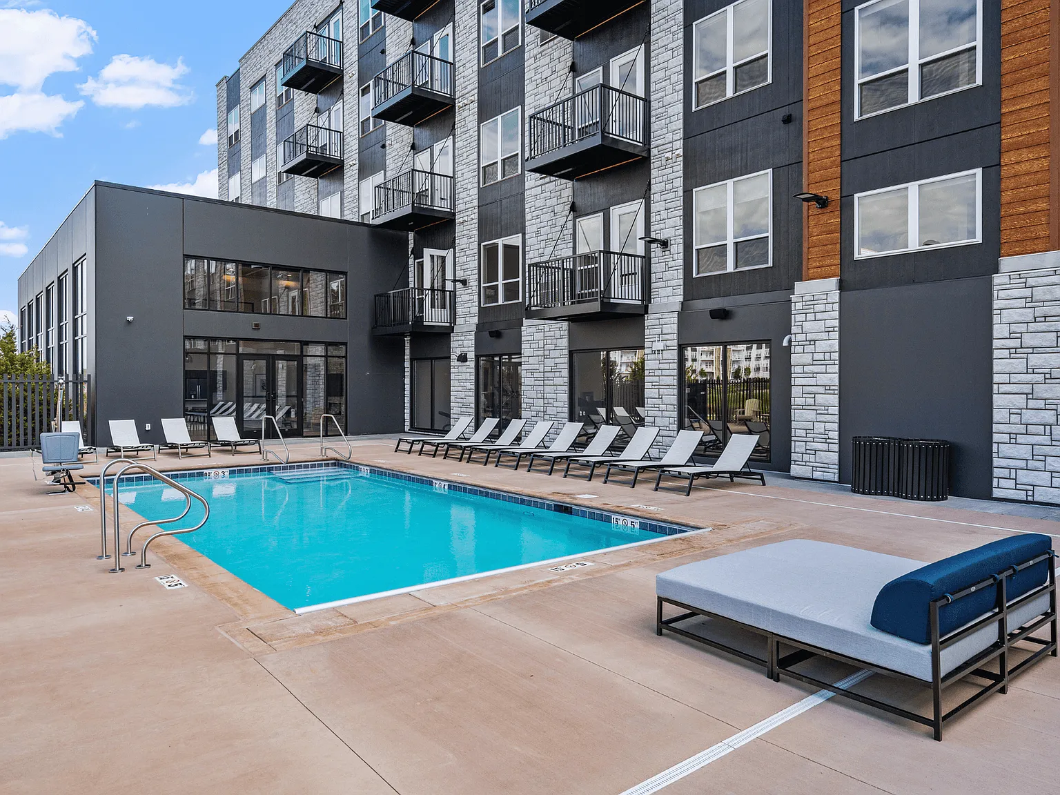 Lexi Apartments — Photo 2