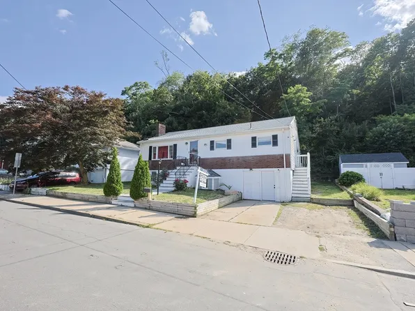 124 Cook Ave, Chelsea, MA 02150