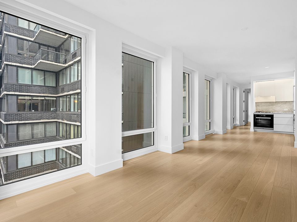 1st image of 15 W 61st St #9E