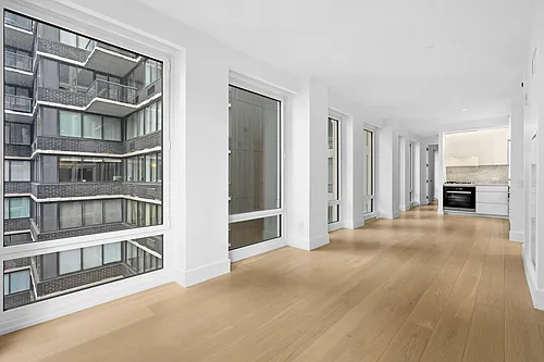 15 W 61st St #9E Photo 1