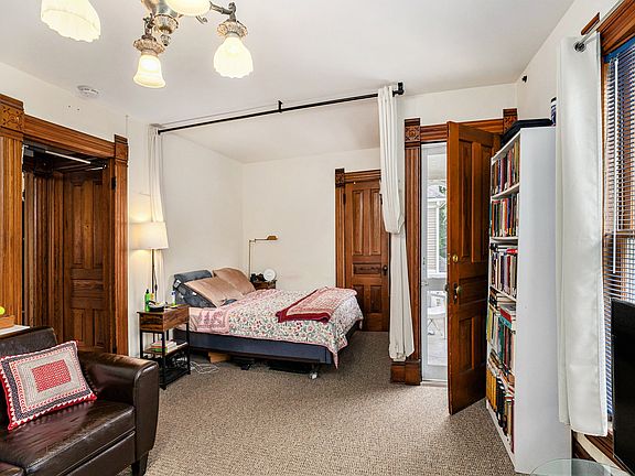 5th image of 528 S 5th Ave APT 3