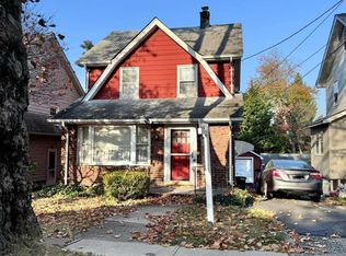 860 Lincoln Pl, Teaneck, NJ 07666