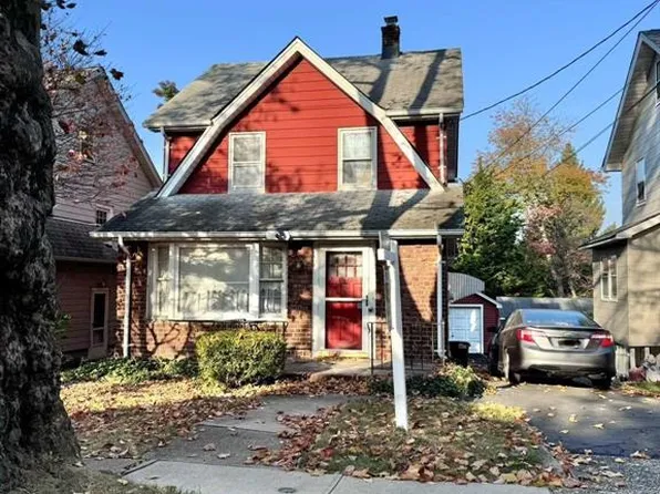 860 Lincoln Pl, Teaneck, NJ 07666