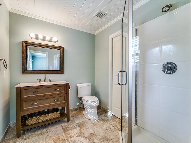 4502 Brookwoods Dr — Photo 11