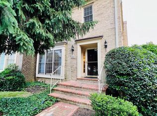 10810 Brewer House Rd, Rockville, MD 20852