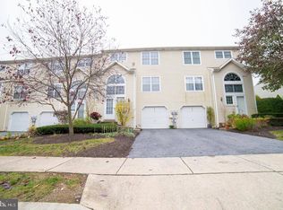 6175 Spring Knoll Dr, Harrisburg, PA 17111
