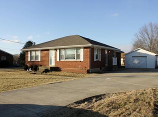 3335 Pioneer Trl, Shepherdsville, KY 40165