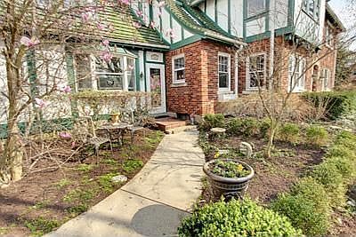 5th image of 203 Greenmount Blvd