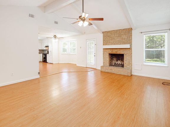 5th image of 3000 Longleaf Dr