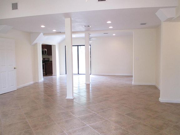 3rd image of 6975 Garden Ave