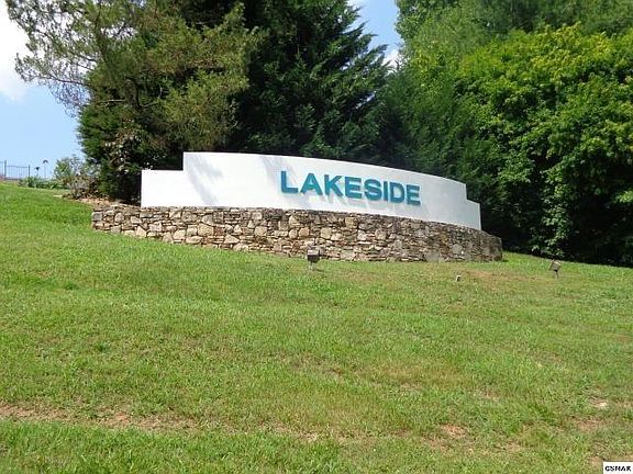 2nd image of 1865 Lakebrook Cir Lot 8