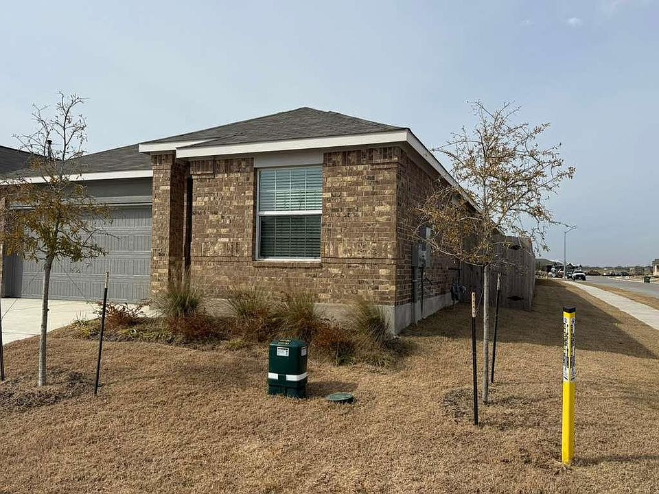 1st image of 223 Camargue Dr