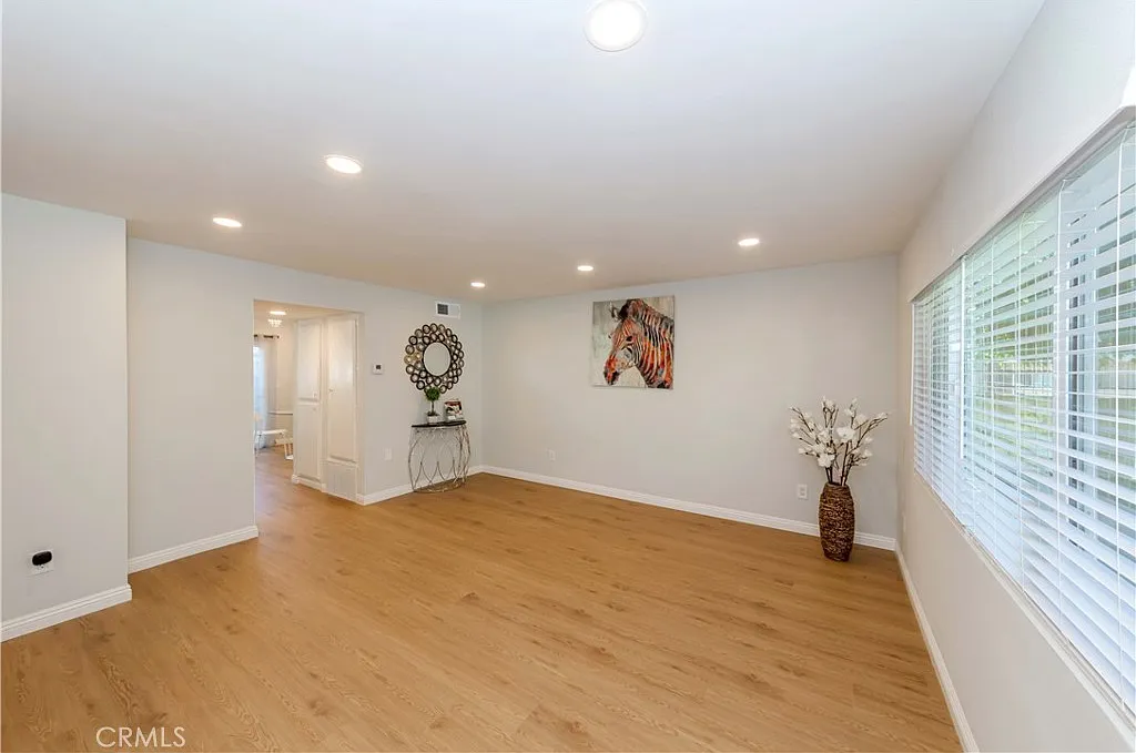 2 bed, 2.0 bath, 1073 sqft, $3,100 — Photo 1