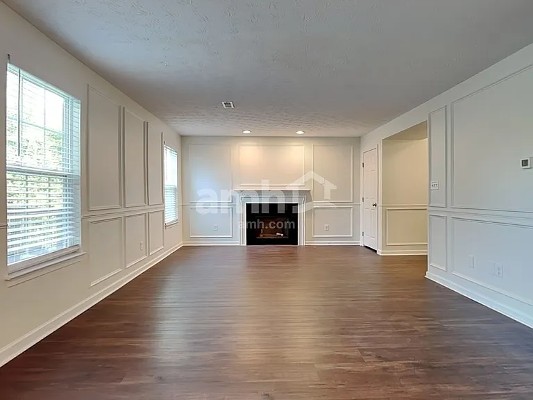 156 Haverstraw Pl — Photo 6