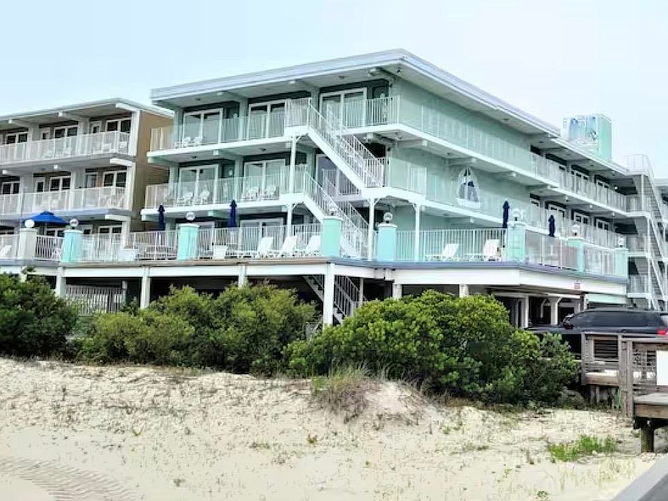 1st image of 404 E Denver Ave #204