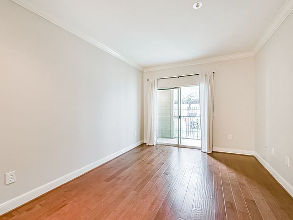 4th image of 3231 Allen Pkwy APT 6103