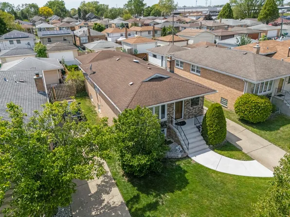 7728 Natchez Ave, Burbank, IL 60459