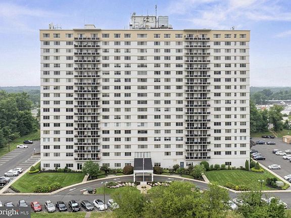 2nd image of 1840 Frontage Rd APT 1103