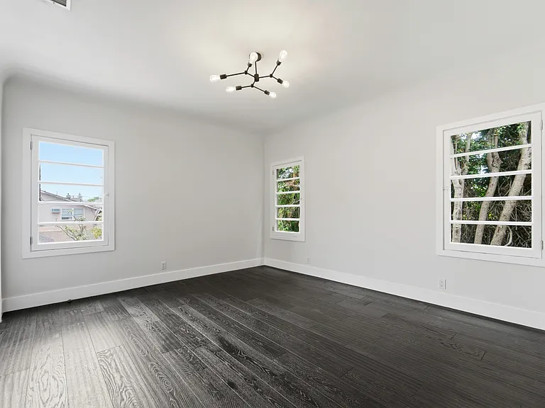 920 N Genesee Ave #920 — Photo 7