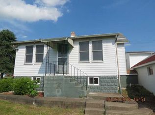927 Moore St, Uniontown, PA 15401