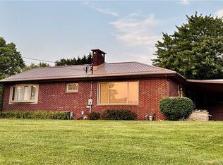 2617 S Hermitage Rd, Hermitage, PA 16148