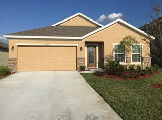 8155 Westfield Cir, Vero Beach, FL 32966