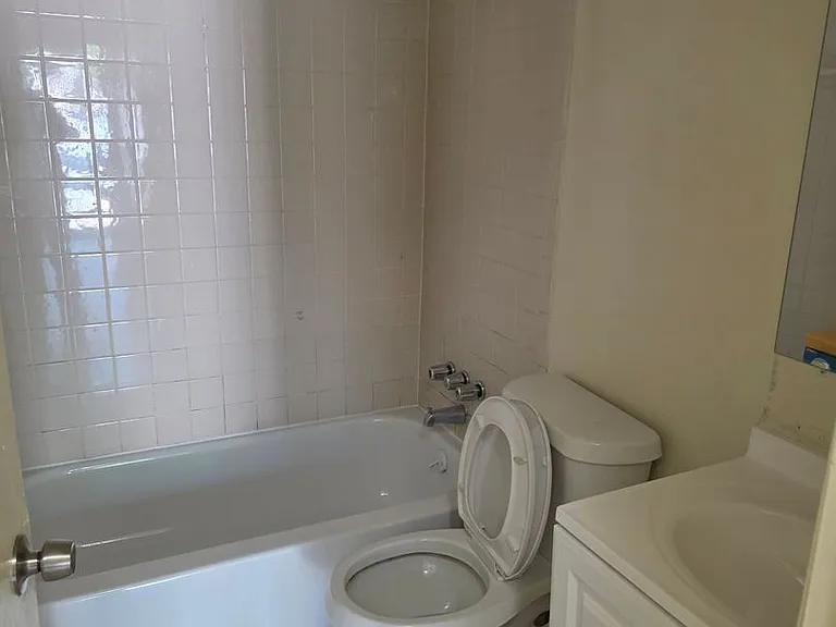 5613 Eight Street Ct E — Photo 5