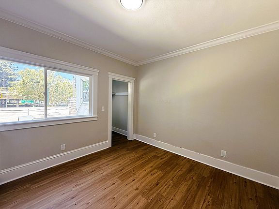 4th image of 5634 College Ave #4