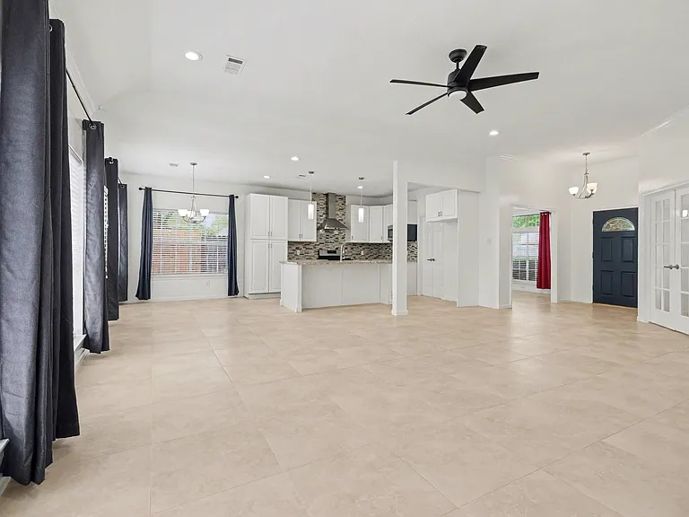 17907 Stoney Glade Ct — Photo 6