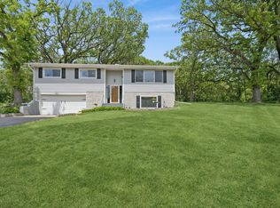 W6086 Watertower Pl, Walworth, WI 53184