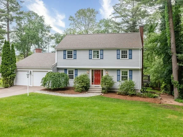 50 Cartwright Rd, Wellesley, MA 02482