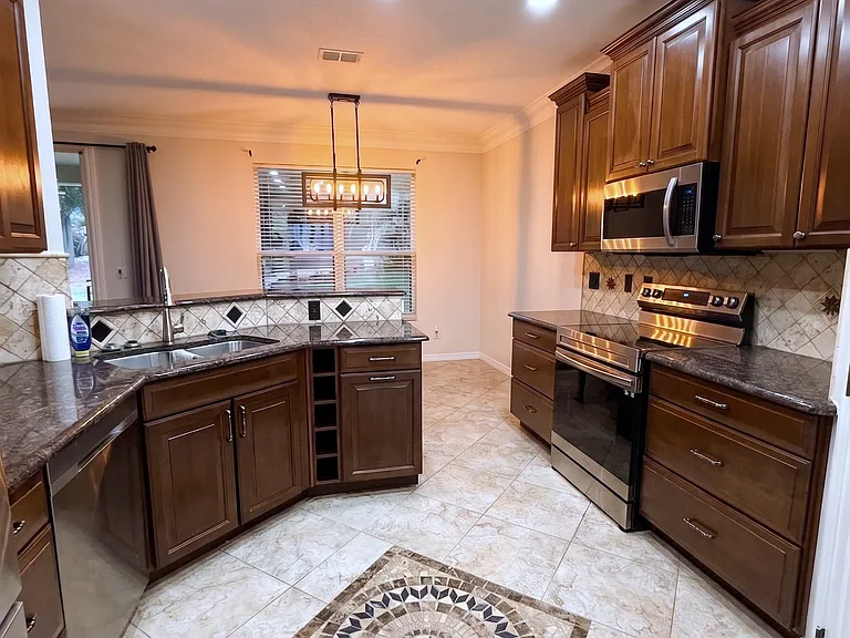 1672 Turnstone Way — Photo 16