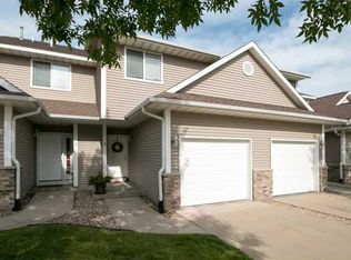 5811 Muirfield Dr SW APT 1, Cedar Rapids, IA 52404