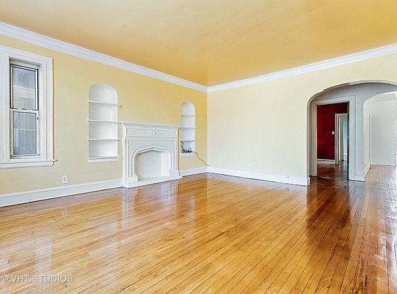 2nd image of 7836 S Essex Ave