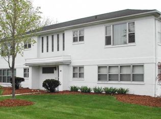 926 Downer Ave APT D, Lansing, MI 48912