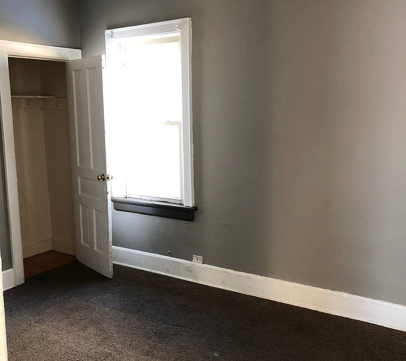 1st image of 1800-02 N 36th St #1802