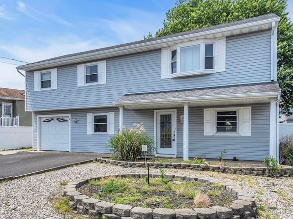 4 Harbor View Ln