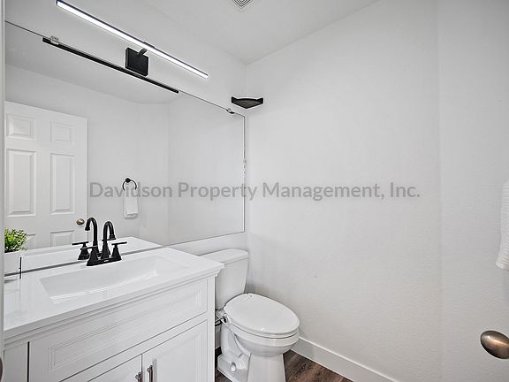 4th image of 9188 Sunningdale Rd