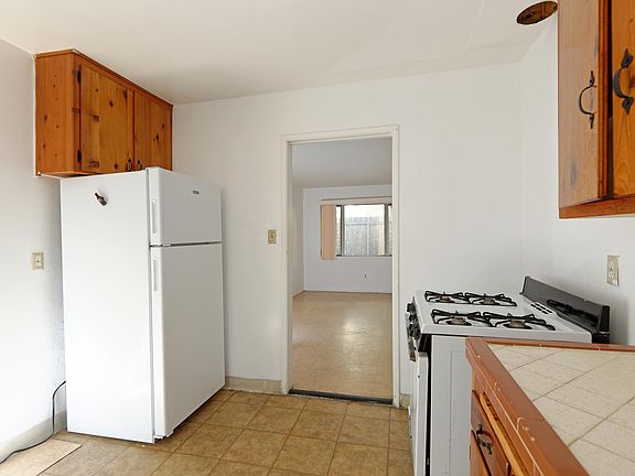 3rd image of 4471 Texas St #A