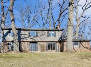 26W548 Prairie Ave, Winfield, IL 60190