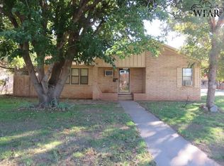2329 Fannin St, Vernon, TX 76384