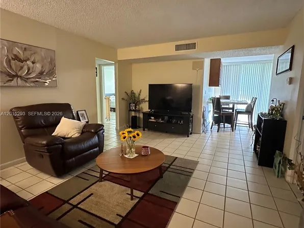 8024 SW 107th Ave #111, Miami, FL 33173