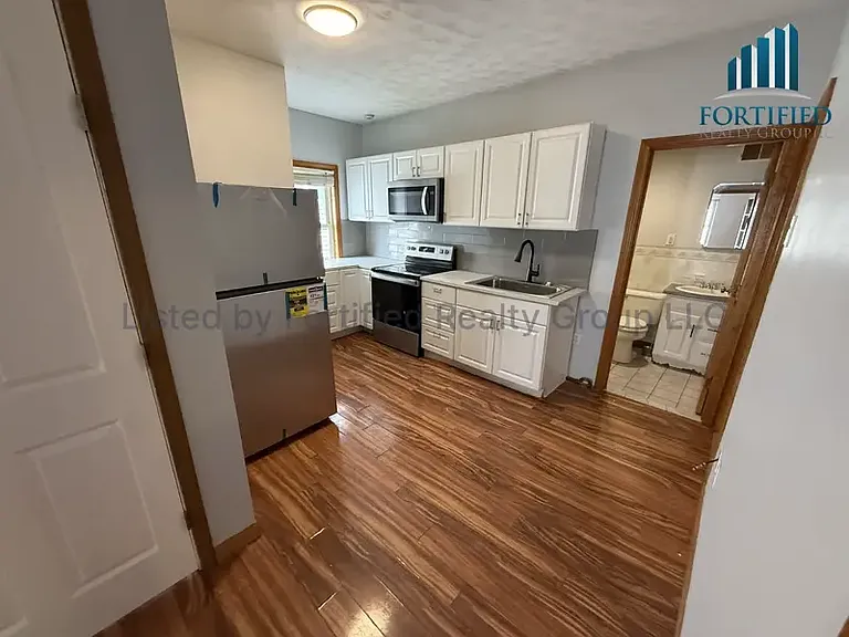 46 Pitman St #2F — Photo 6
