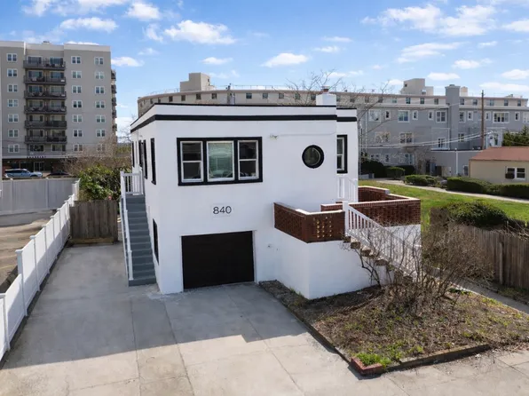 840 E Broadway APT 2, Long Beach, NY 11561
