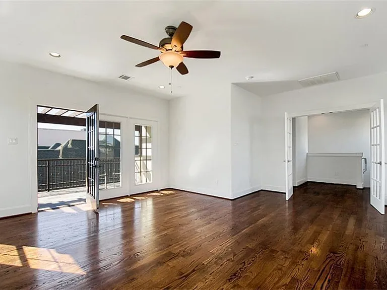 1120 Columbus St #D — Photo 11