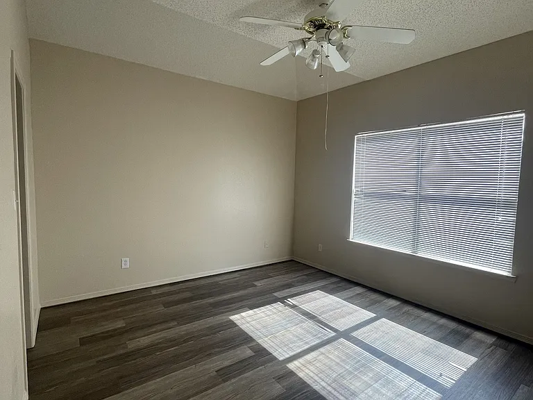 3708 Prairie Rose St — Photo 13