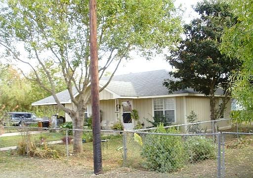 2nd image of 804 N County Road