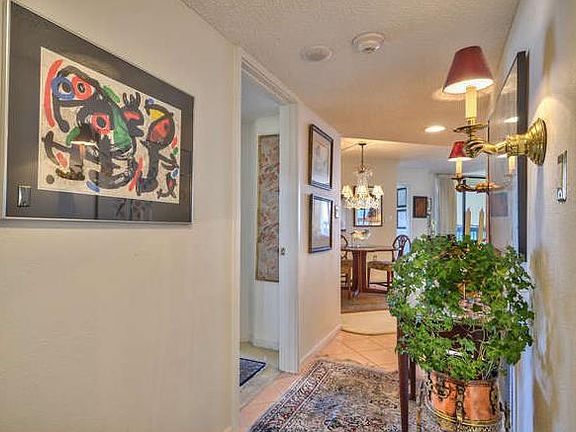 2nd image of 2413 Bayshore Blvd Unit 1001