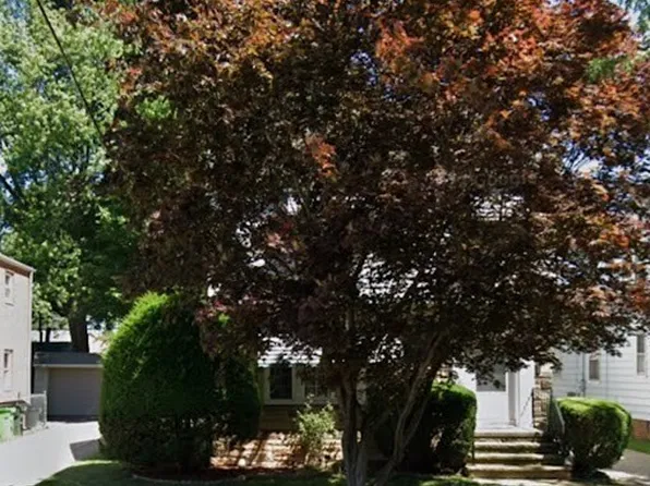 20941 S Lake Shore Blvd, Euclid, OH 44123