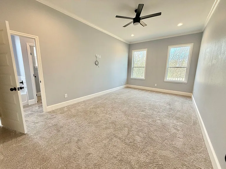 1033 Stagecoach Bnd — Photo 5